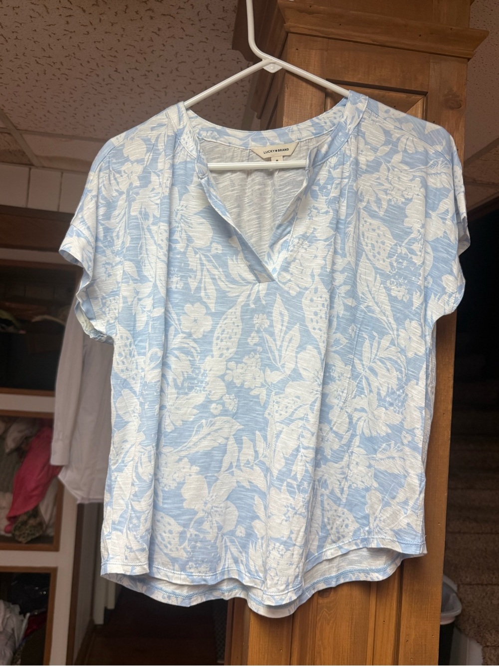 Lucky Brand Pale Blue Floral V-Neck Short Sleeve Top